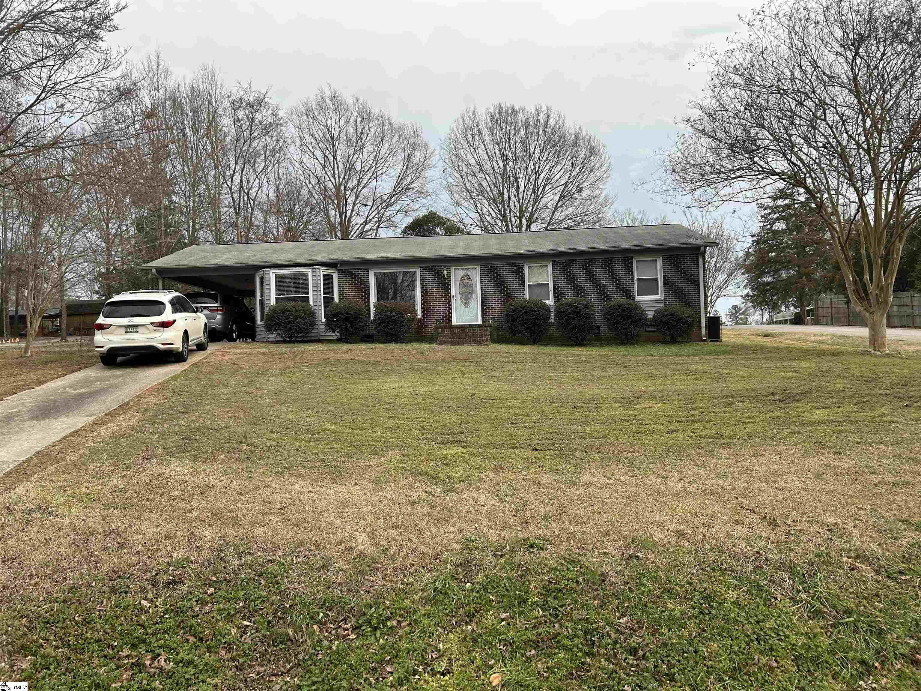 183 Randall Drive Clinton, SC 29325