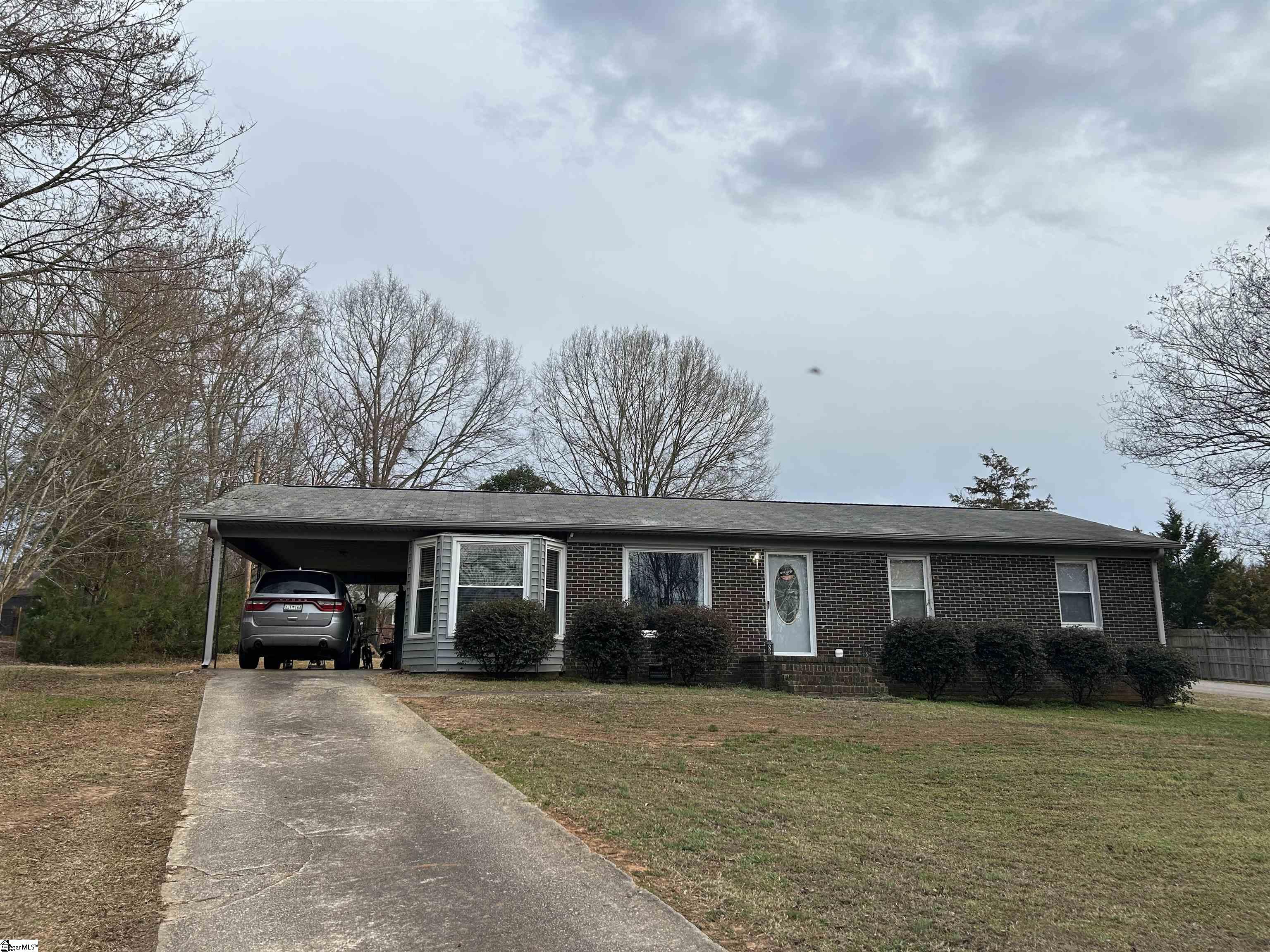 183 Randall Drive Clinton, SC 29325