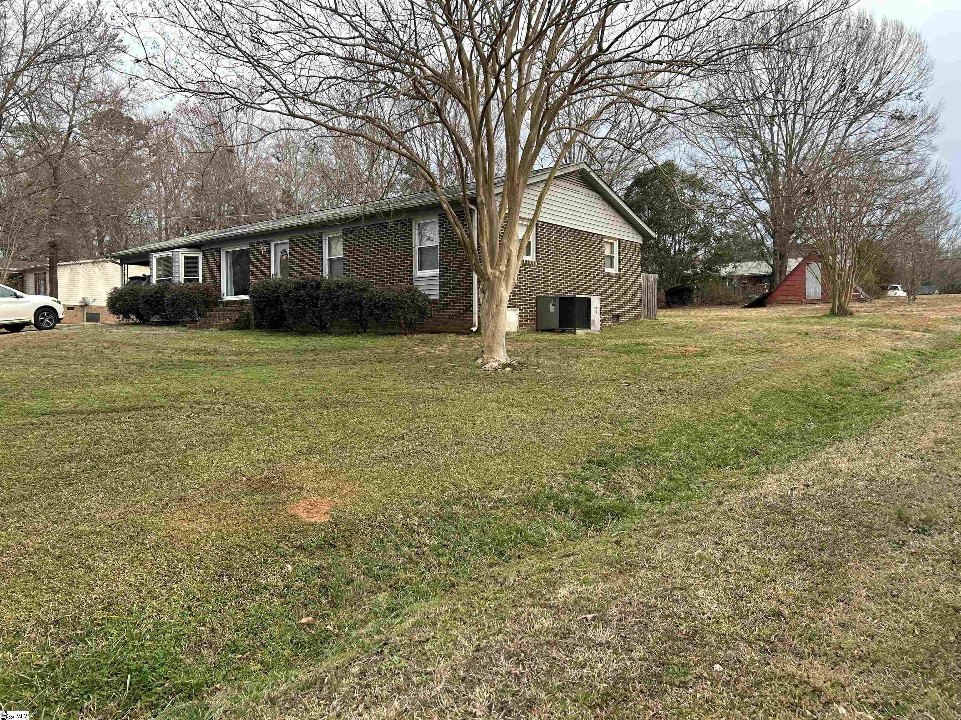 183 Randall Drive Clinton, SC 29325