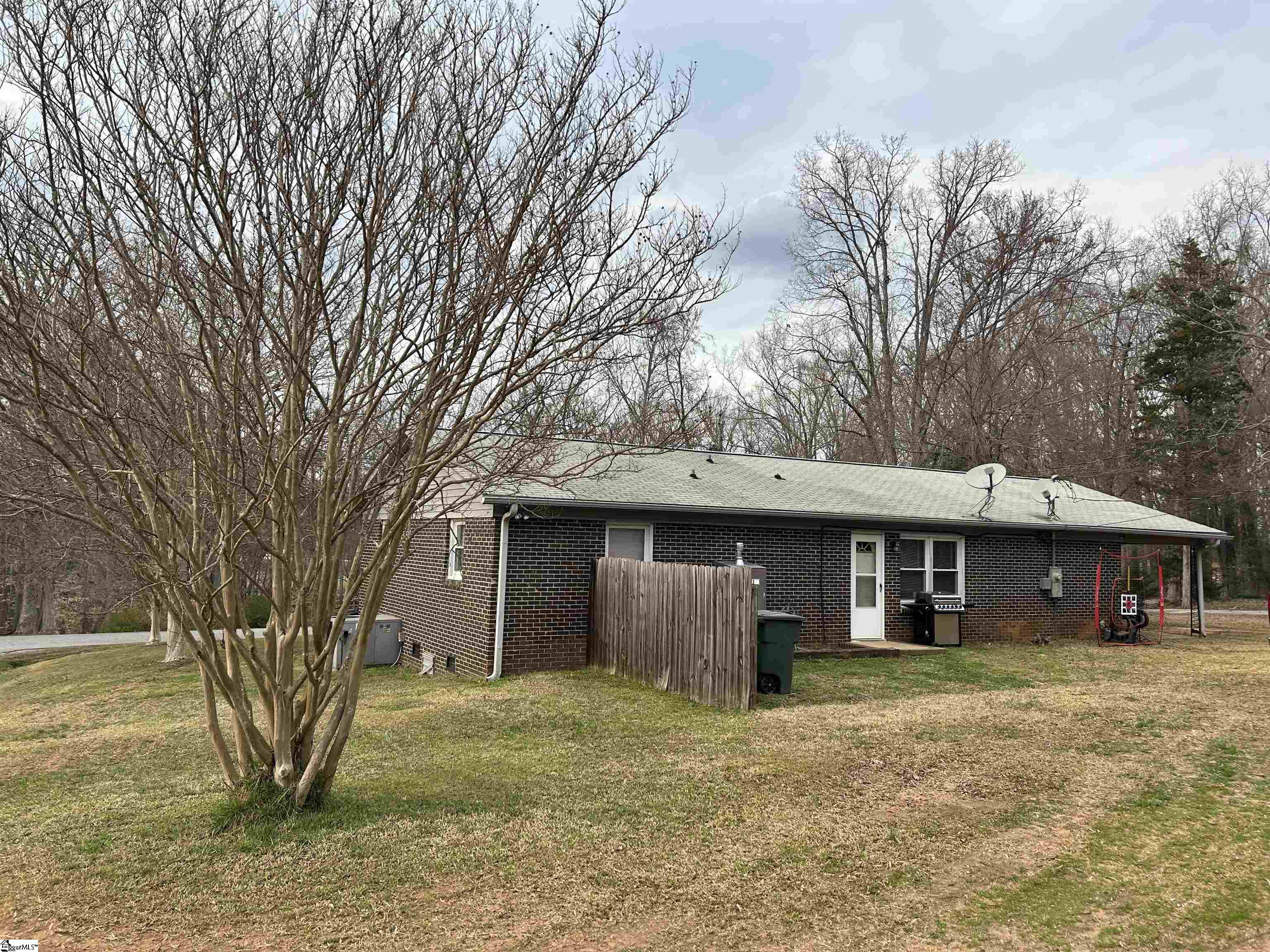 183 Randall Drive Clinton, SC 29325