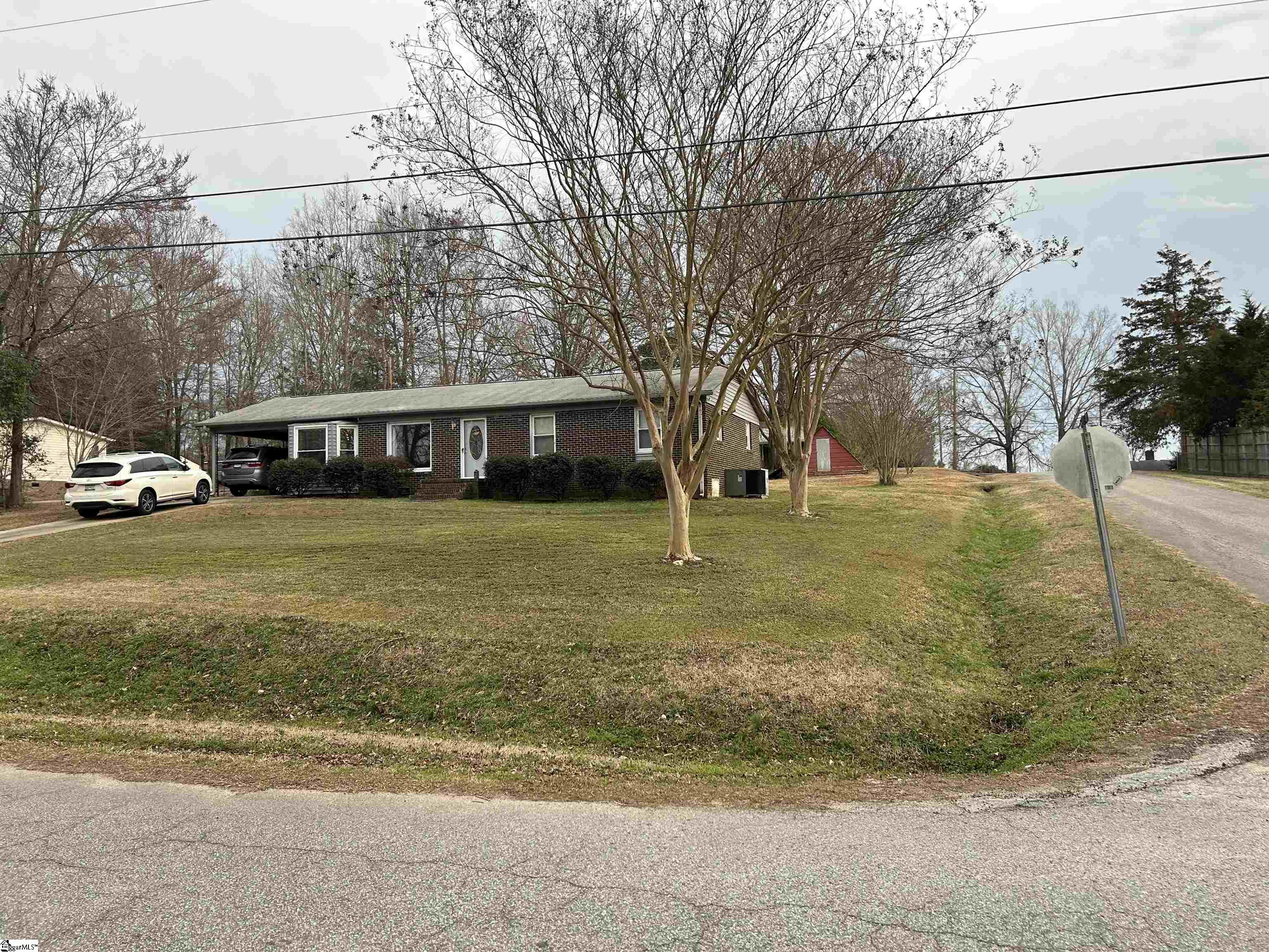 183 Randall Drive Clinton, SC 29325
