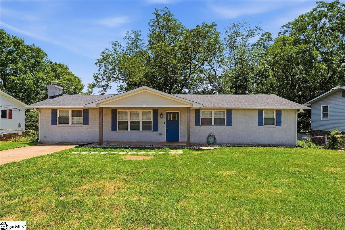 123 Monaview Circle Greenville, SC 29617