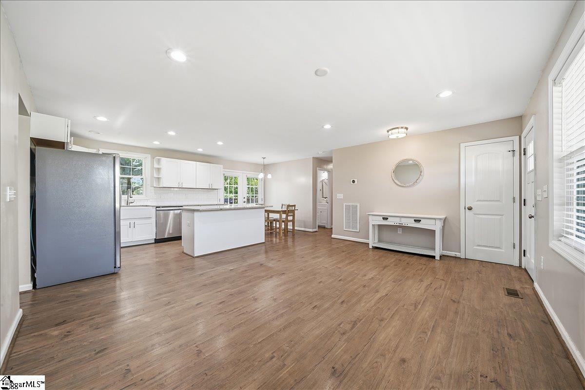 123 Monaview Circle Greenville, SC 29617
