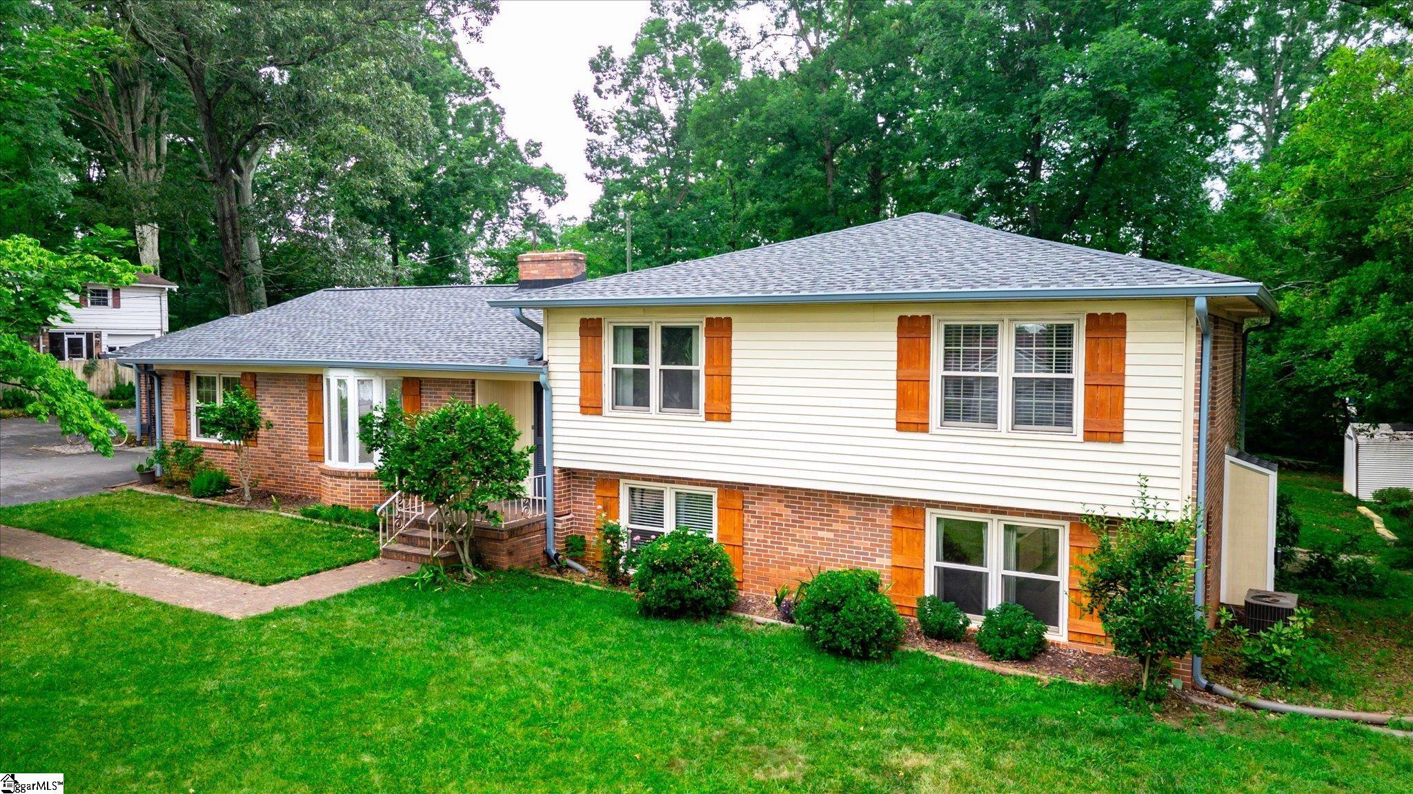 14 Watkins Bridge Road Greenville, SC 29617