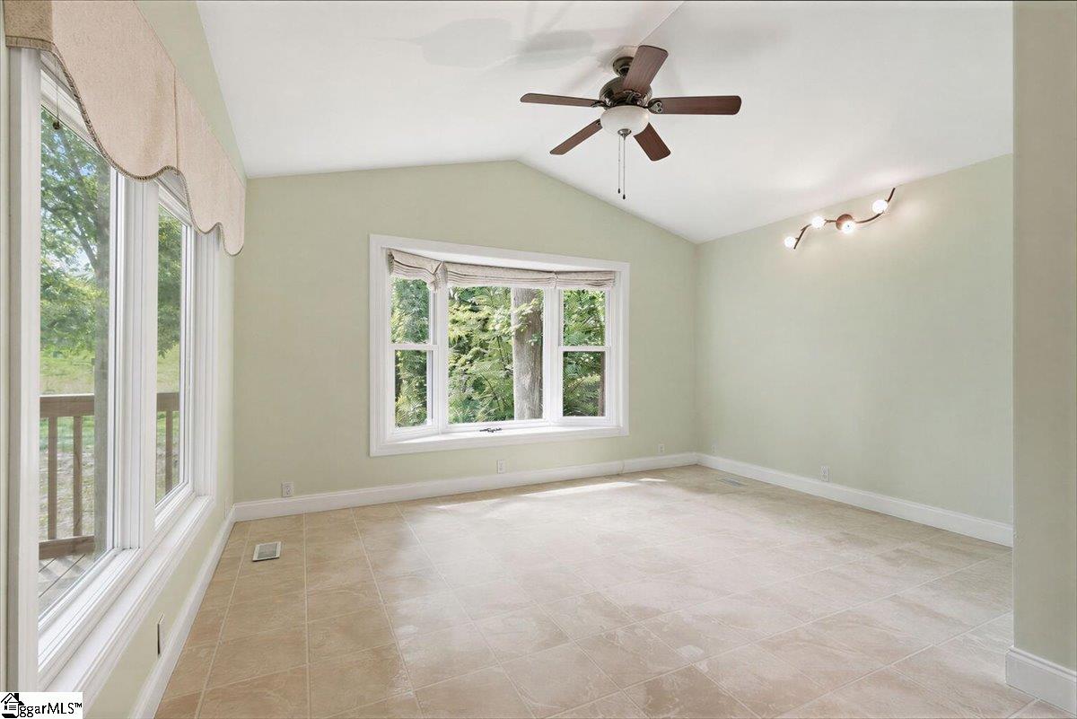 9 Yorkshire Drive Greenville, SC 29615