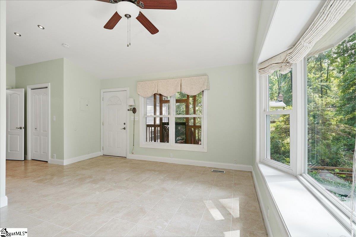 9 Yorkshire Drive Greenville, SC 29615