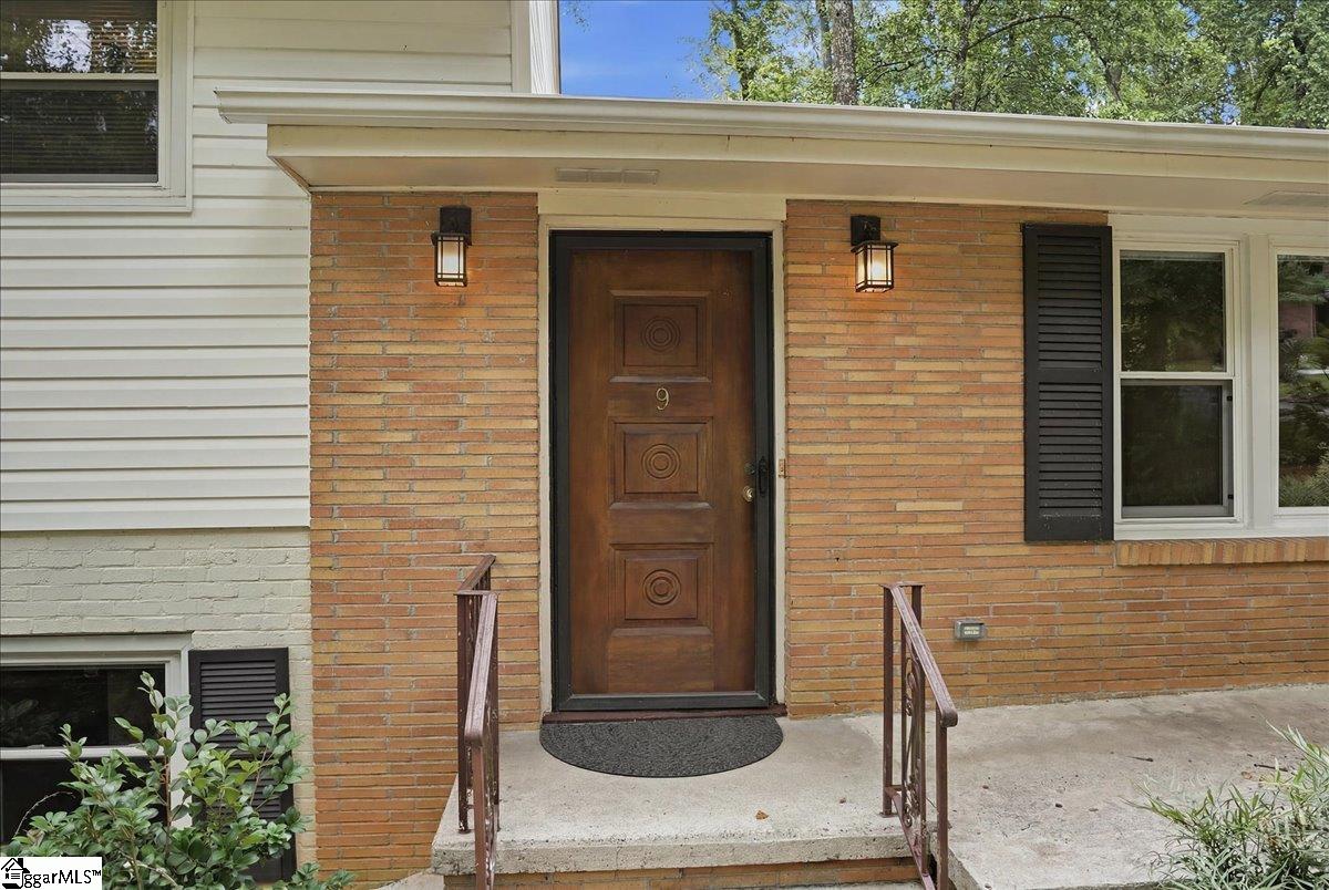9 Yorkshire Drive Greenville, SC 29615