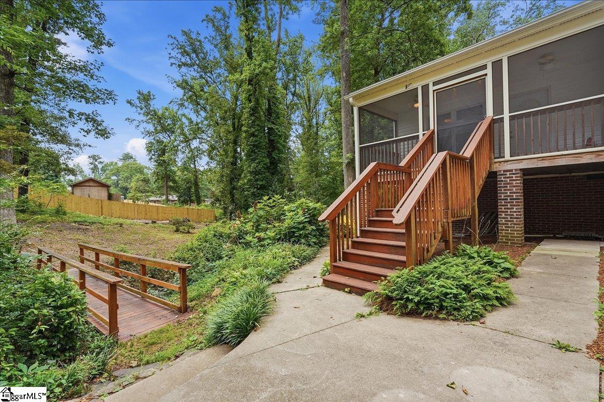 9 Yorkshire Drive Greenville, SC 29615