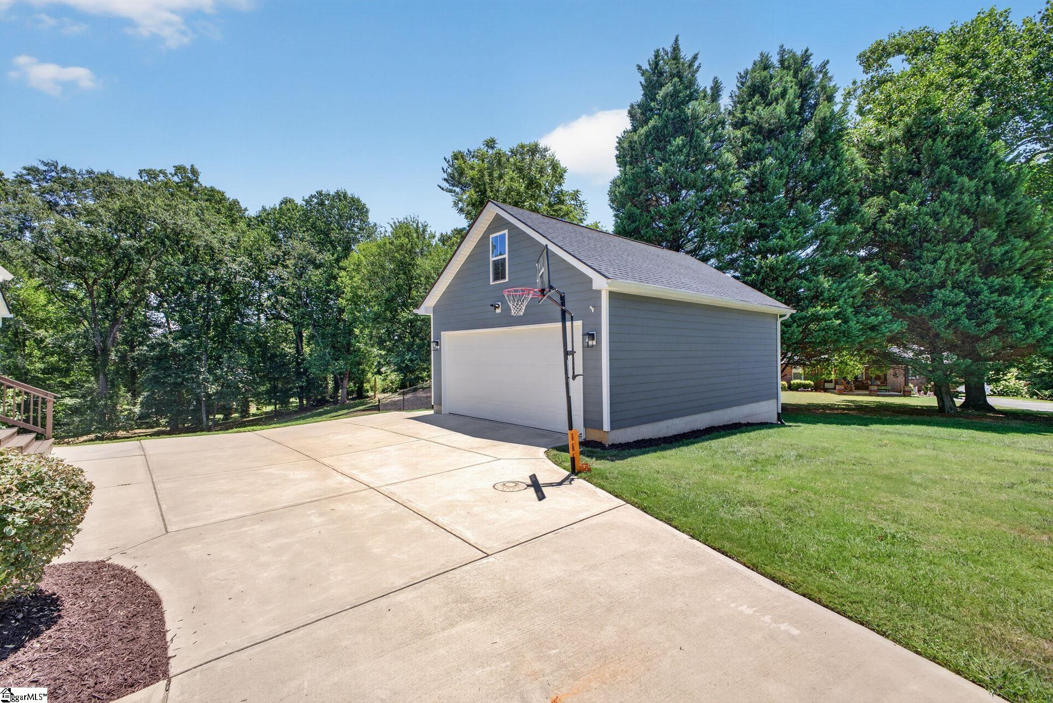 329 Brown Road Simpsonville, SC 29681