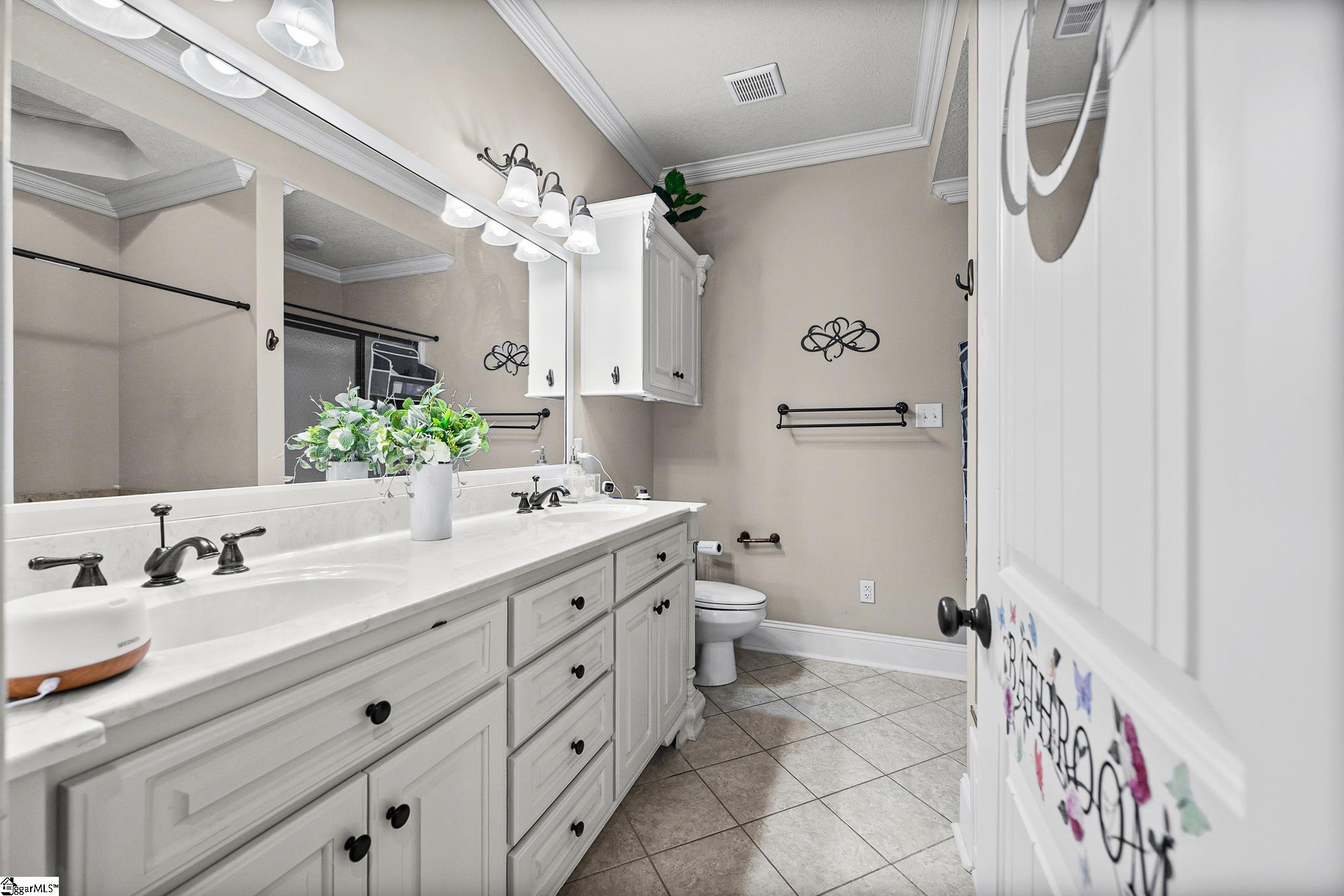 437 Ambiance Drive Spartanburg, SC 29301