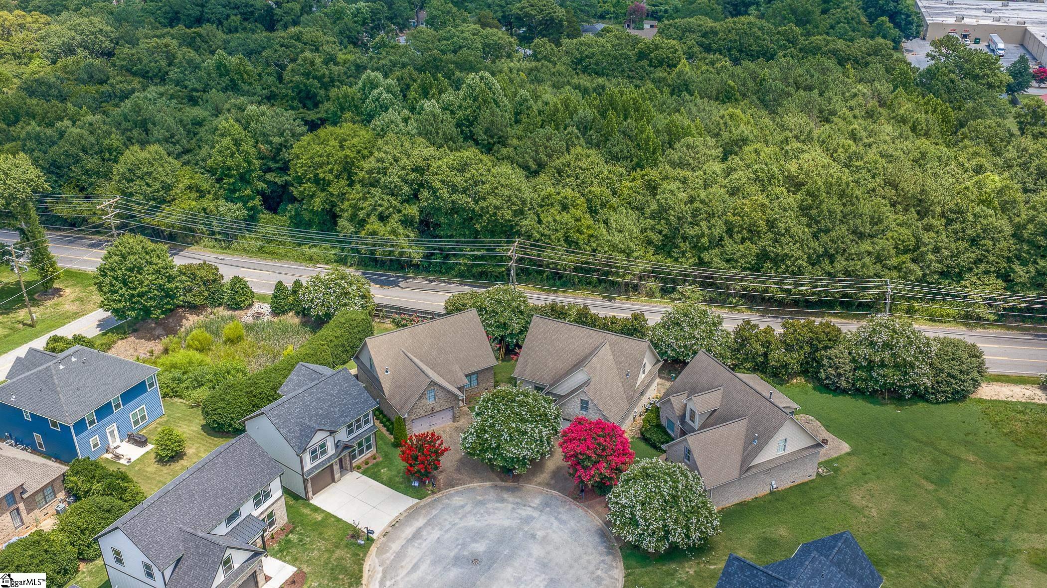 437 Ambiance Drive Spartanburg, SC 29301