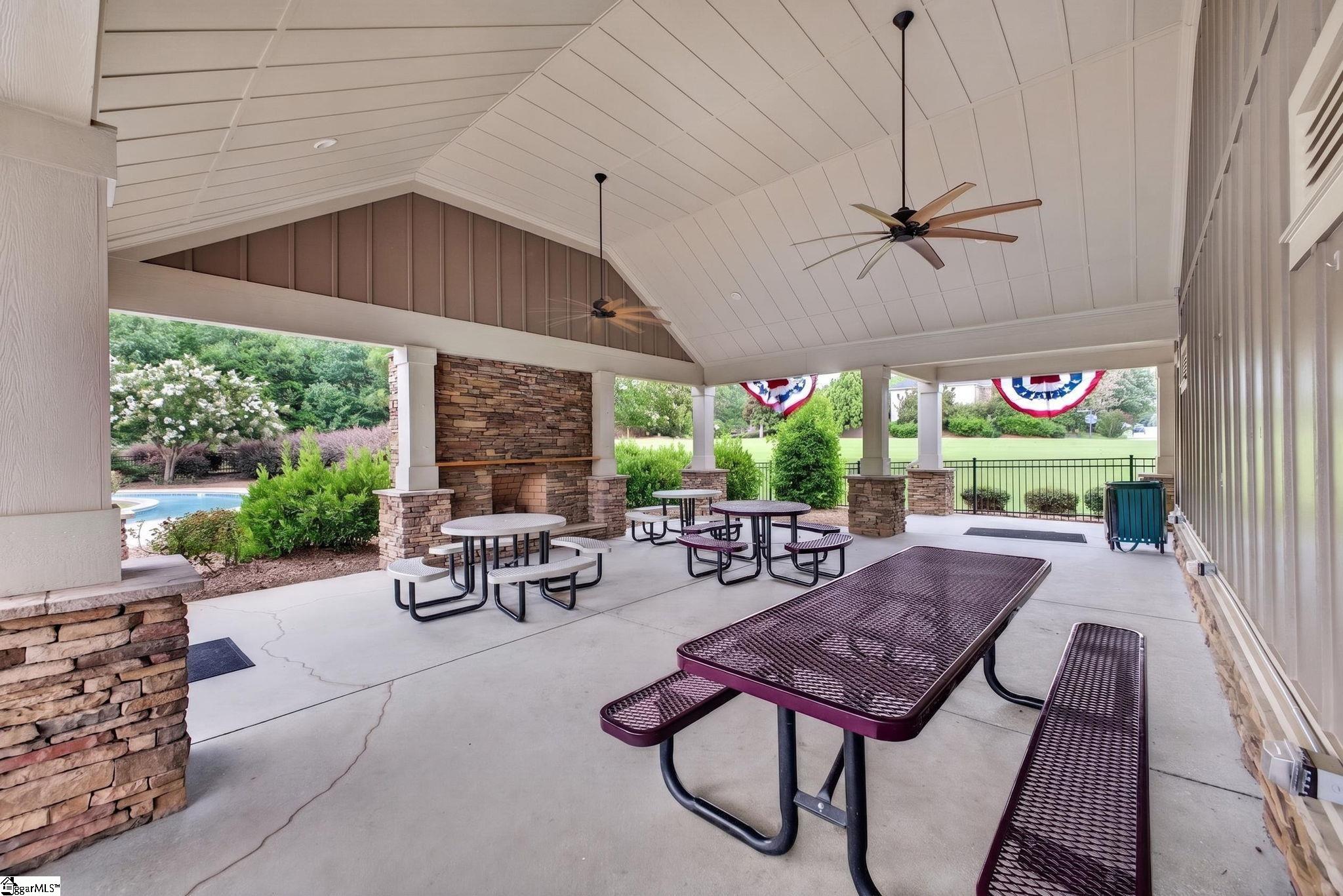 408 River Summit Drive Simpsonville, SC 29681