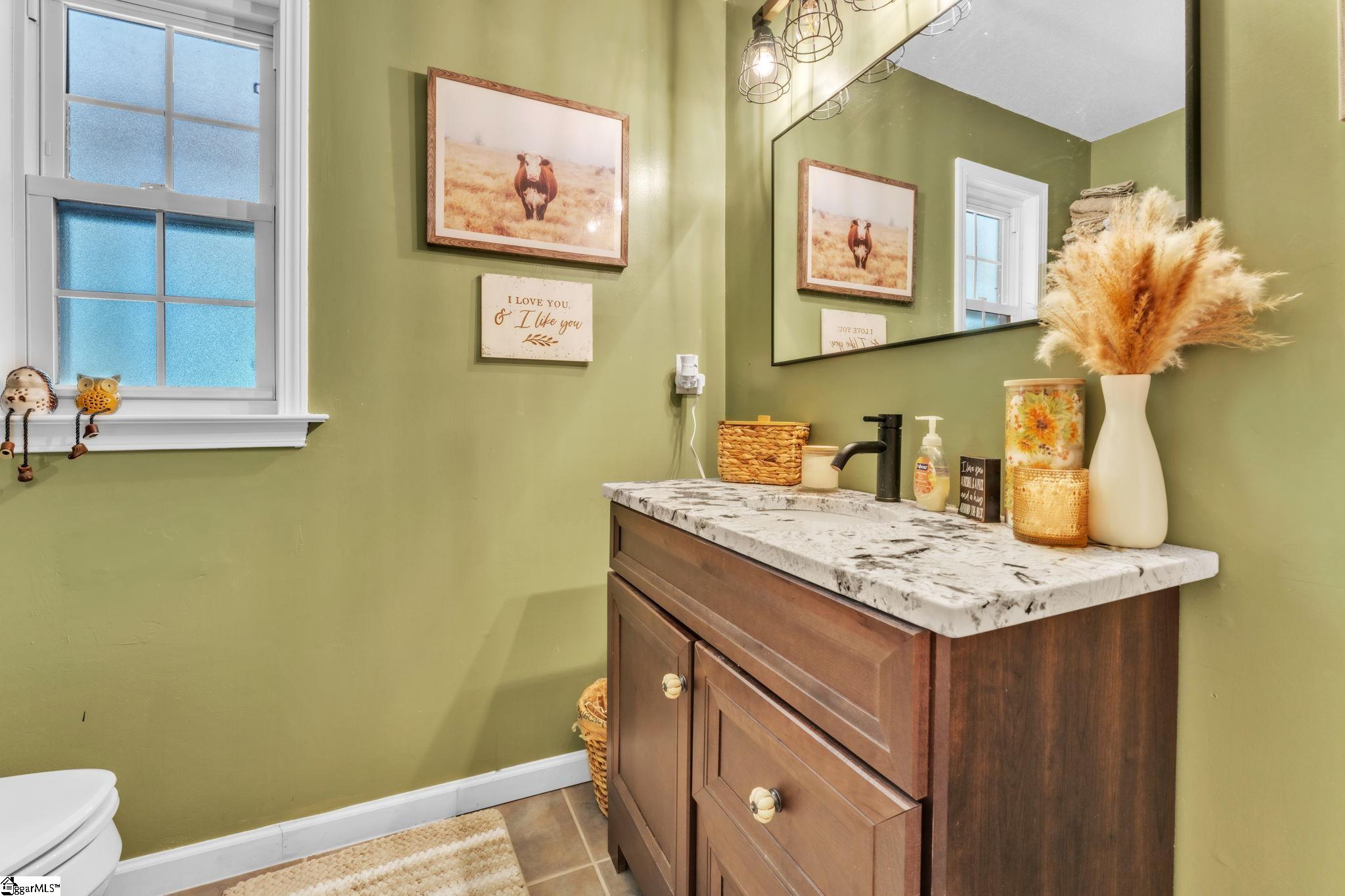 204 Collinwood Lane Taylors, SC 29687