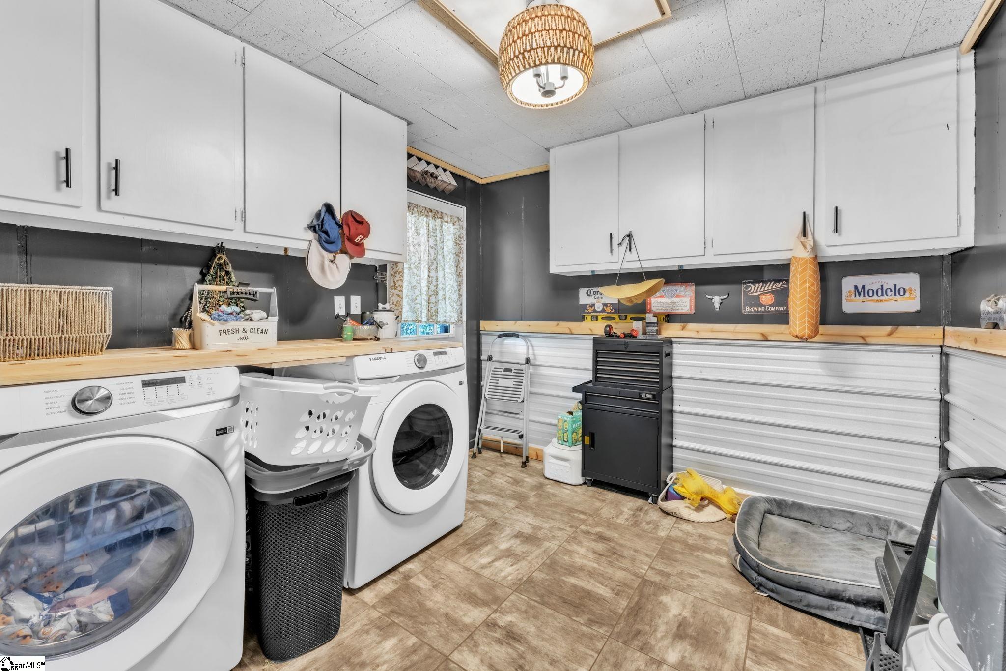 204 Collinwood Lane Taylors, SC 29687