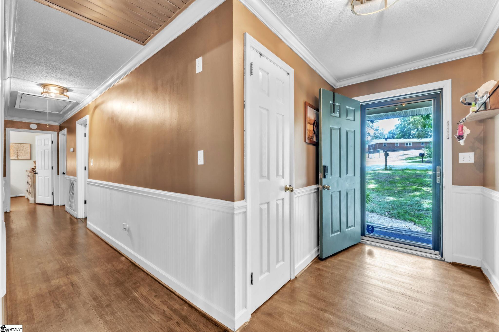 204 Collinwood Lane Taylors, SC 29687