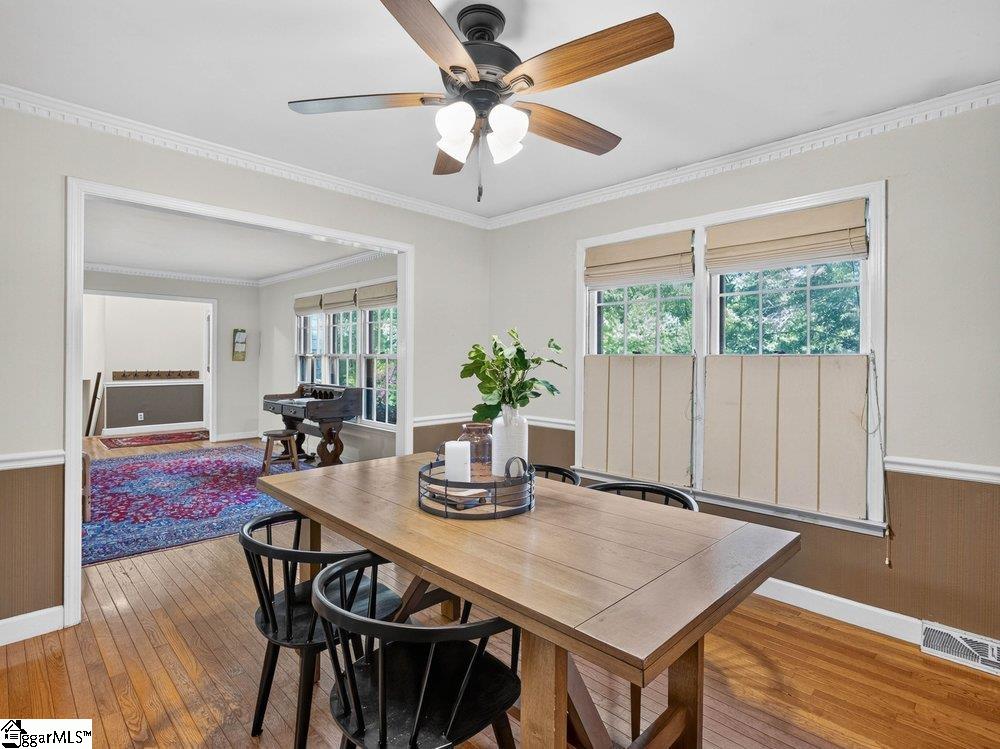 219 Oakwood Court Greenville, SC 29607