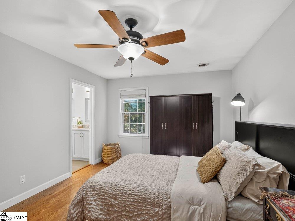 219 Oakwood Court Greenville, SC 29607