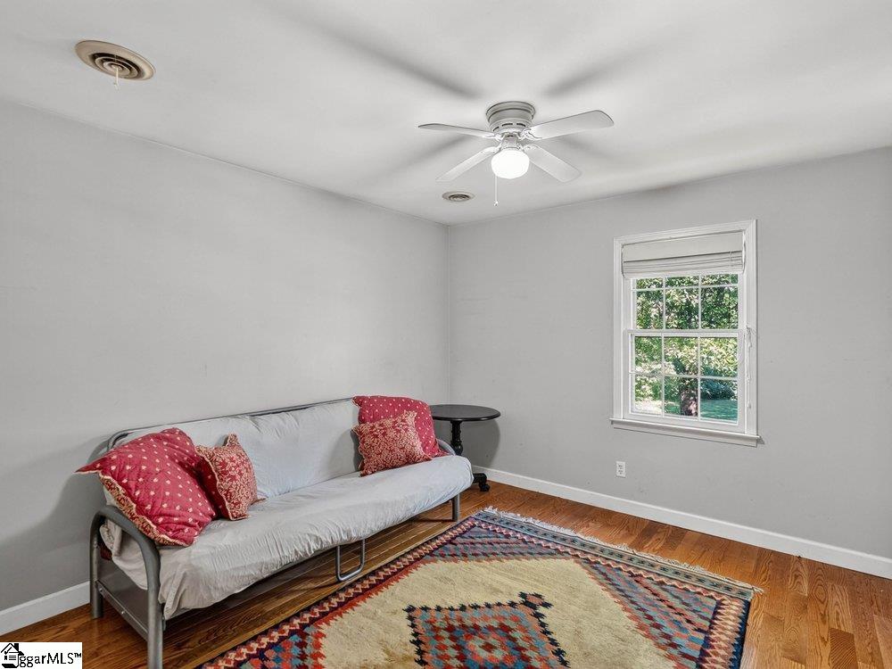219 Oakwood Court Greenville, SC 29607