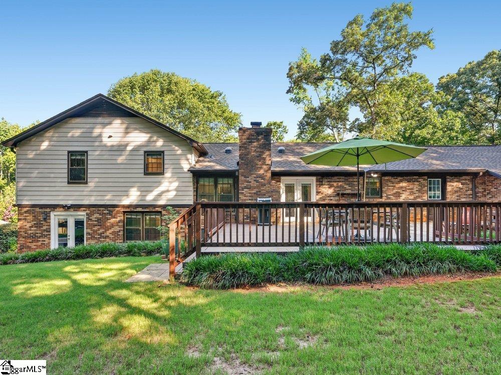 219 Oakwood Court Greenville, SC 29607