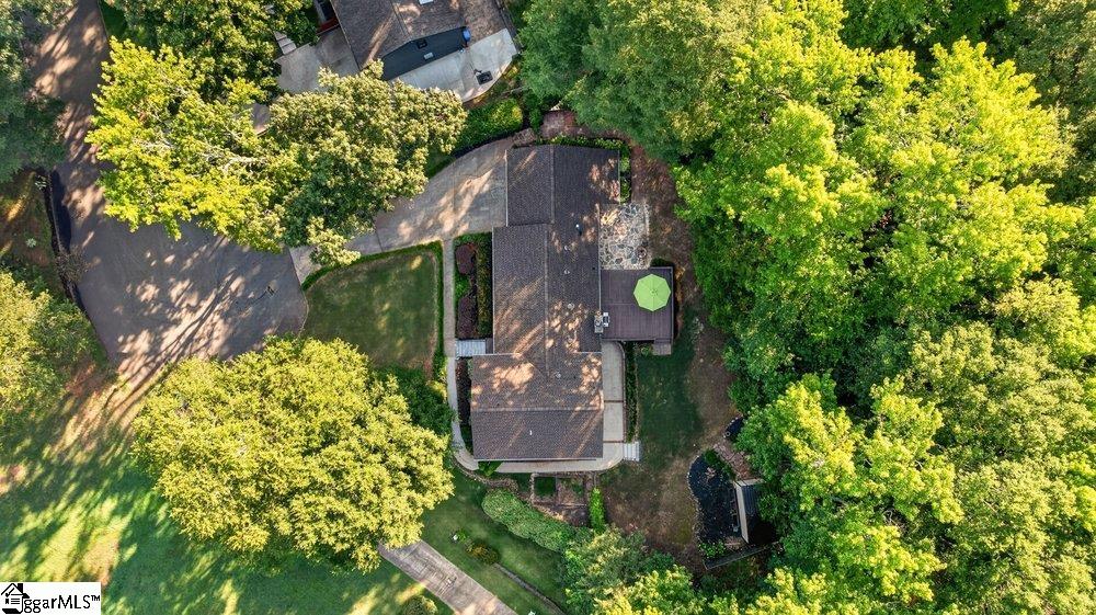219 Oakwood Court Greenville, SC 29607