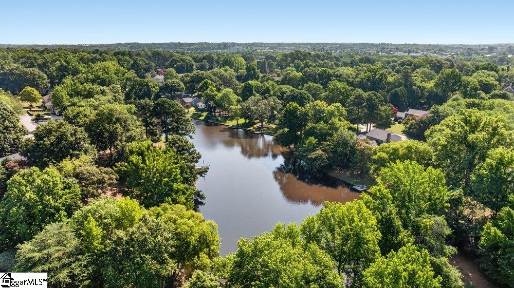 219 Oakwood Court Greenville, SC 29607