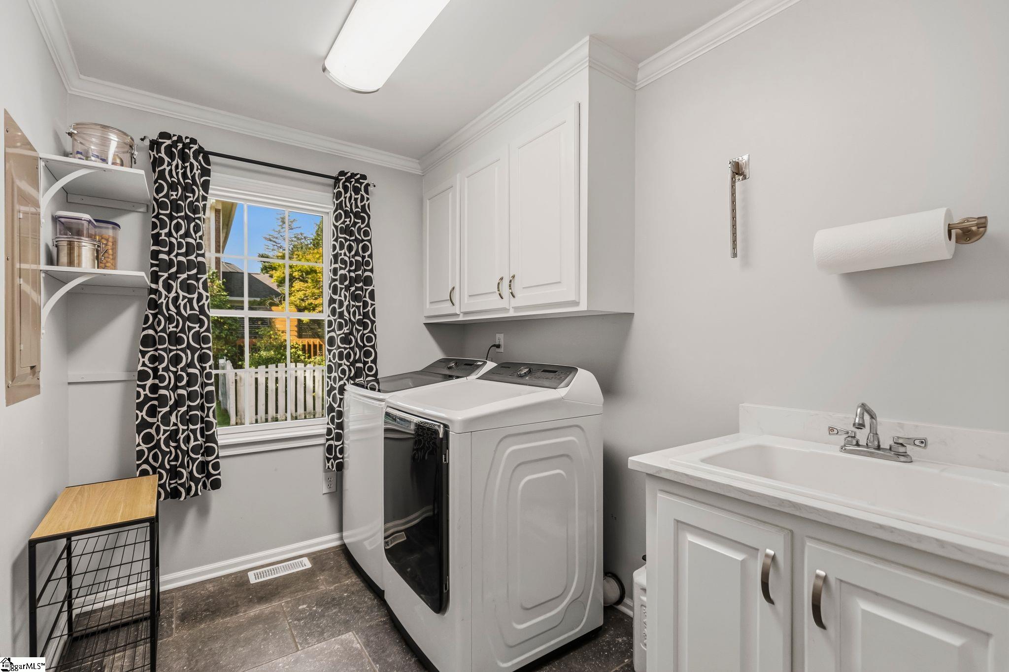 105 Holly Crest Circle Simpsonville, SC 29681