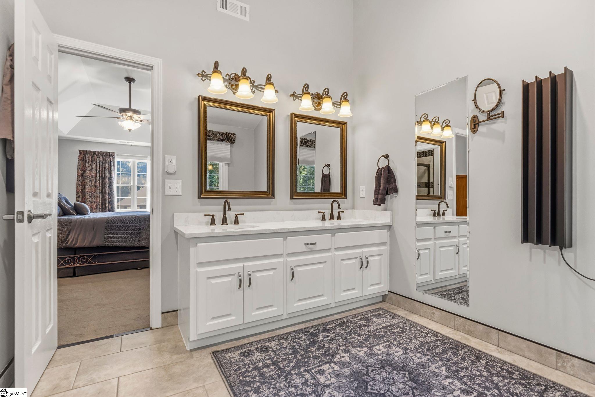105 Holly Crest Circle Simpsonville, SC 29681
