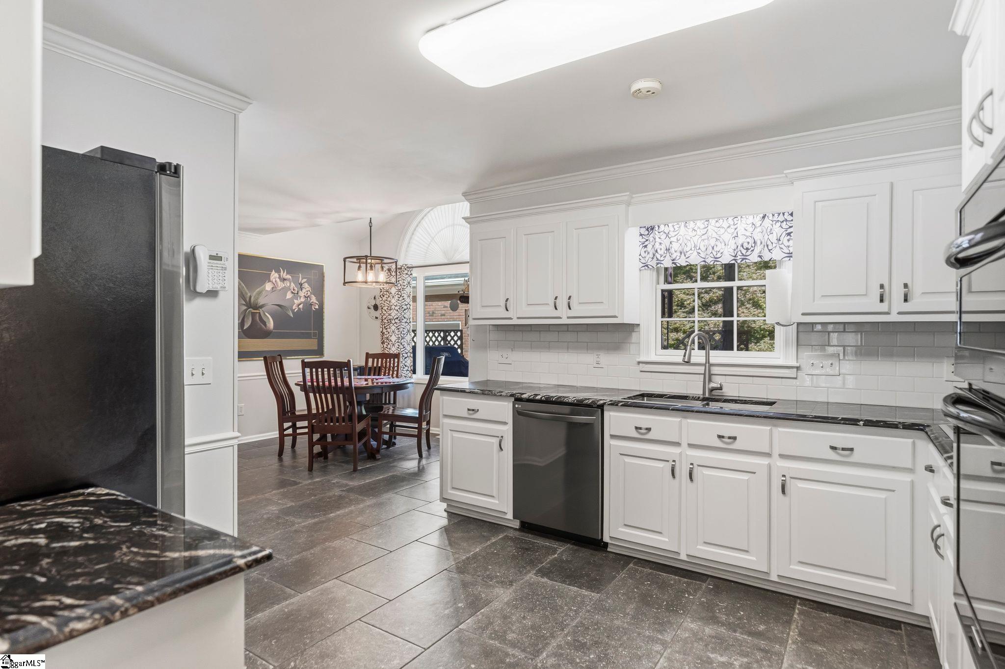 105 Holly Crest Circle Simpsonville, SC 29681
