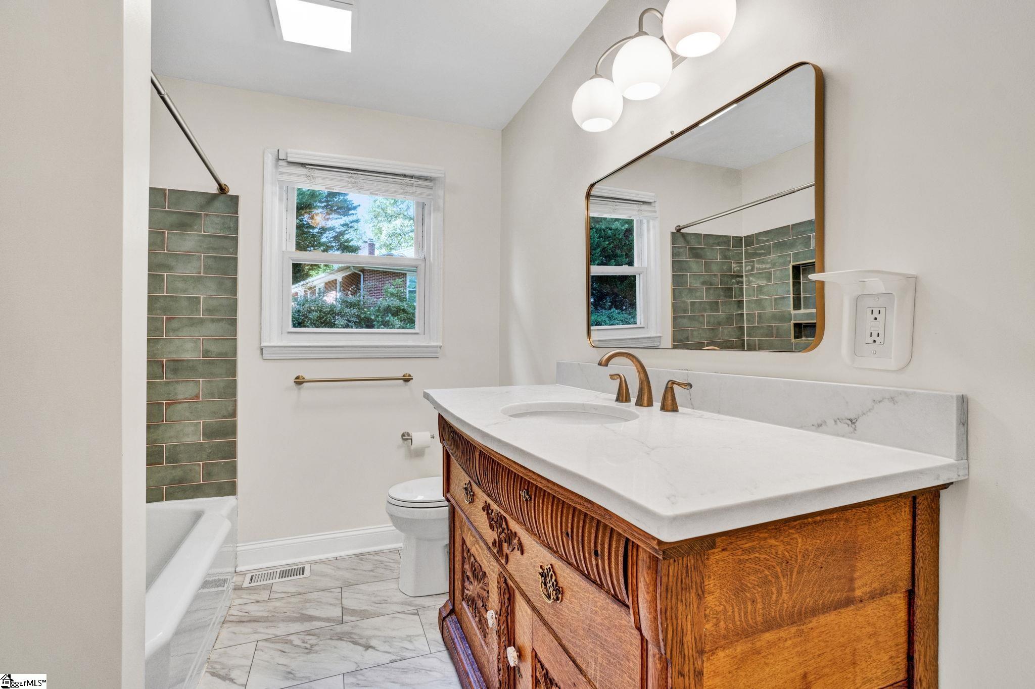 411 New Perry Road Greenville, SC 29617