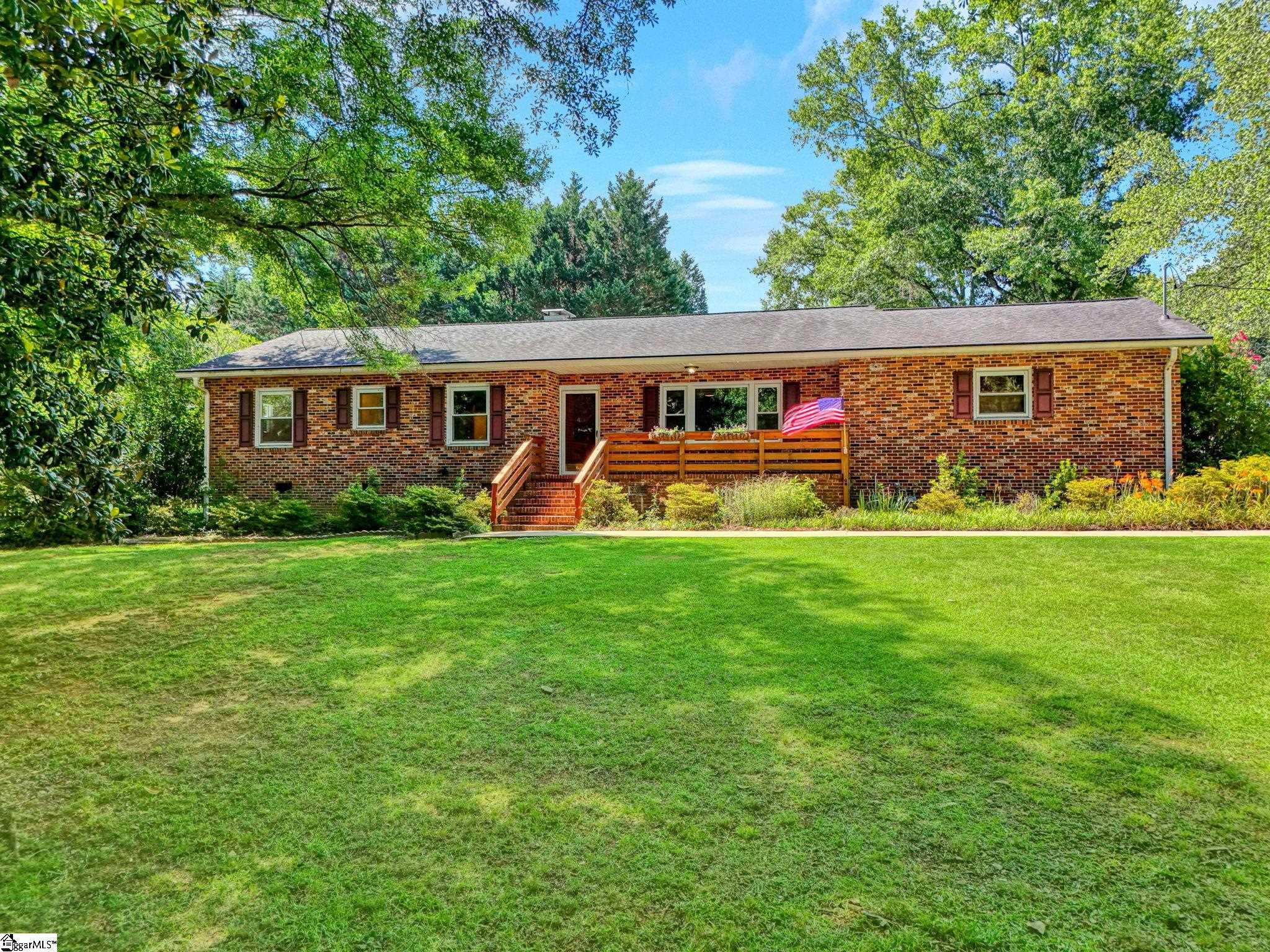 411 New Perry Road Greenville, SC 29617