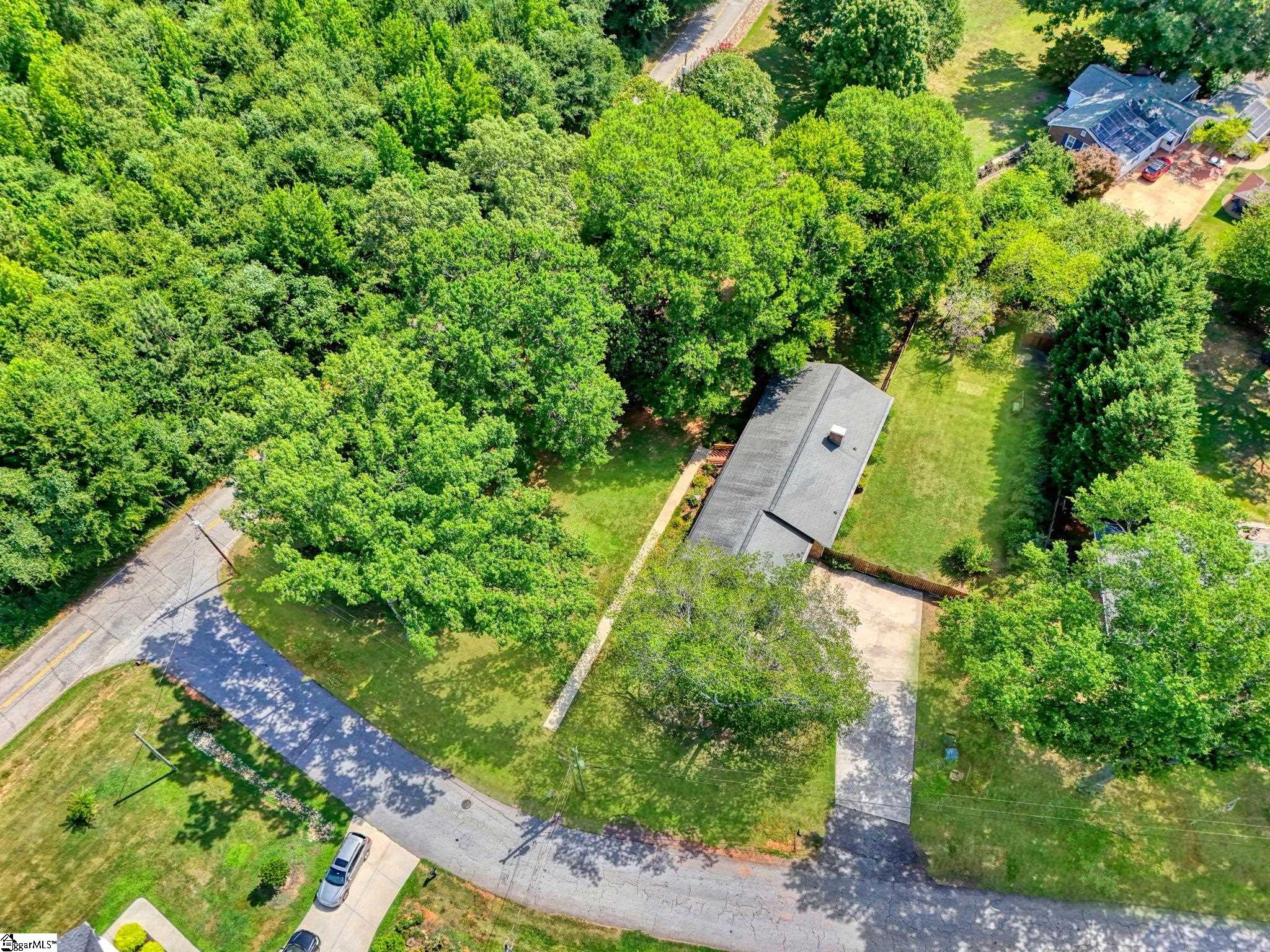 411 New Perry Road Greenville, SC 29617