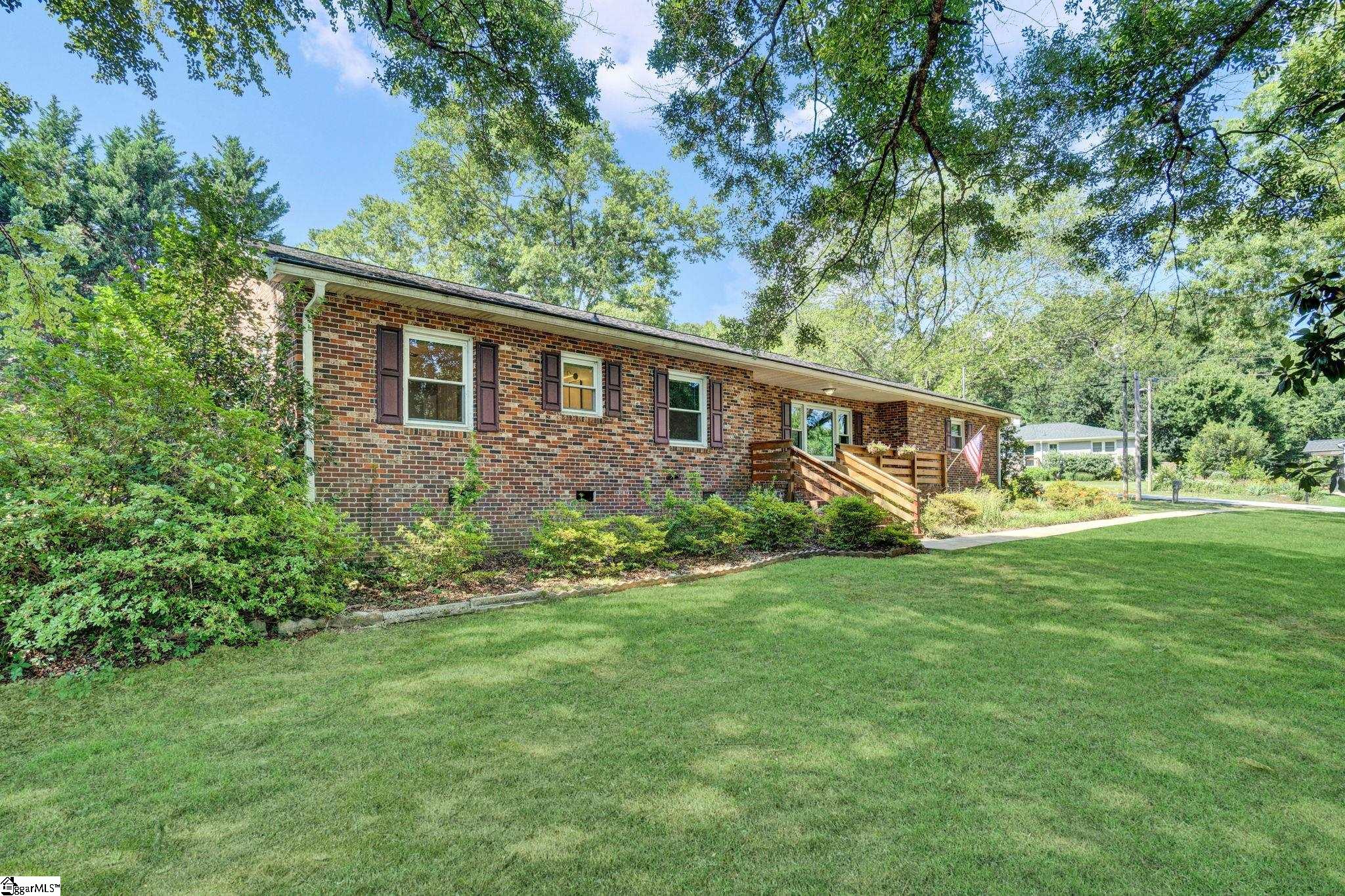 411 New Perry Road Greenville, SC 29617