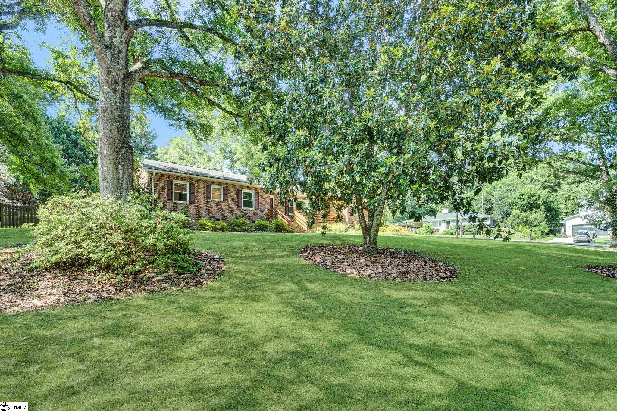 411 New Perry Road Greenville, SC 29617