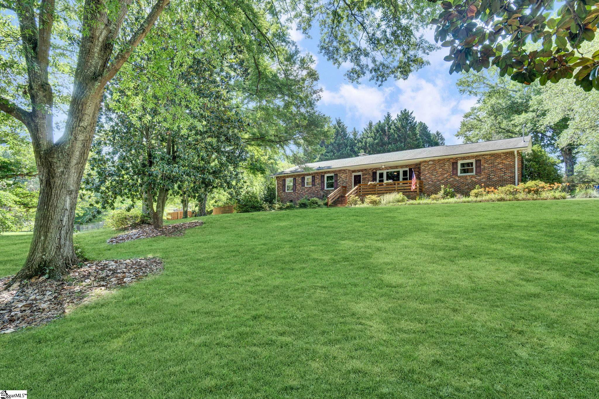 411 New Perry Road Greenville, SC 29617