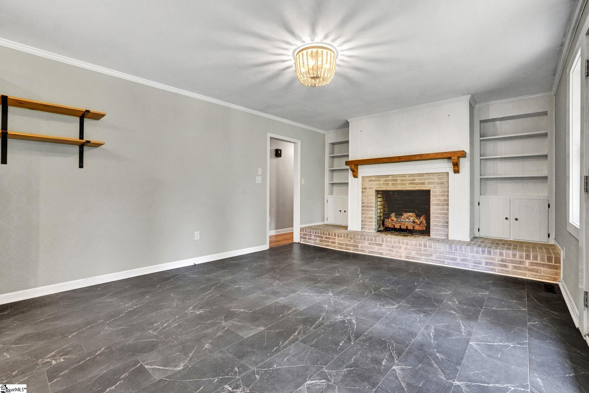 411 New Perry Road Greenville, SC 29617