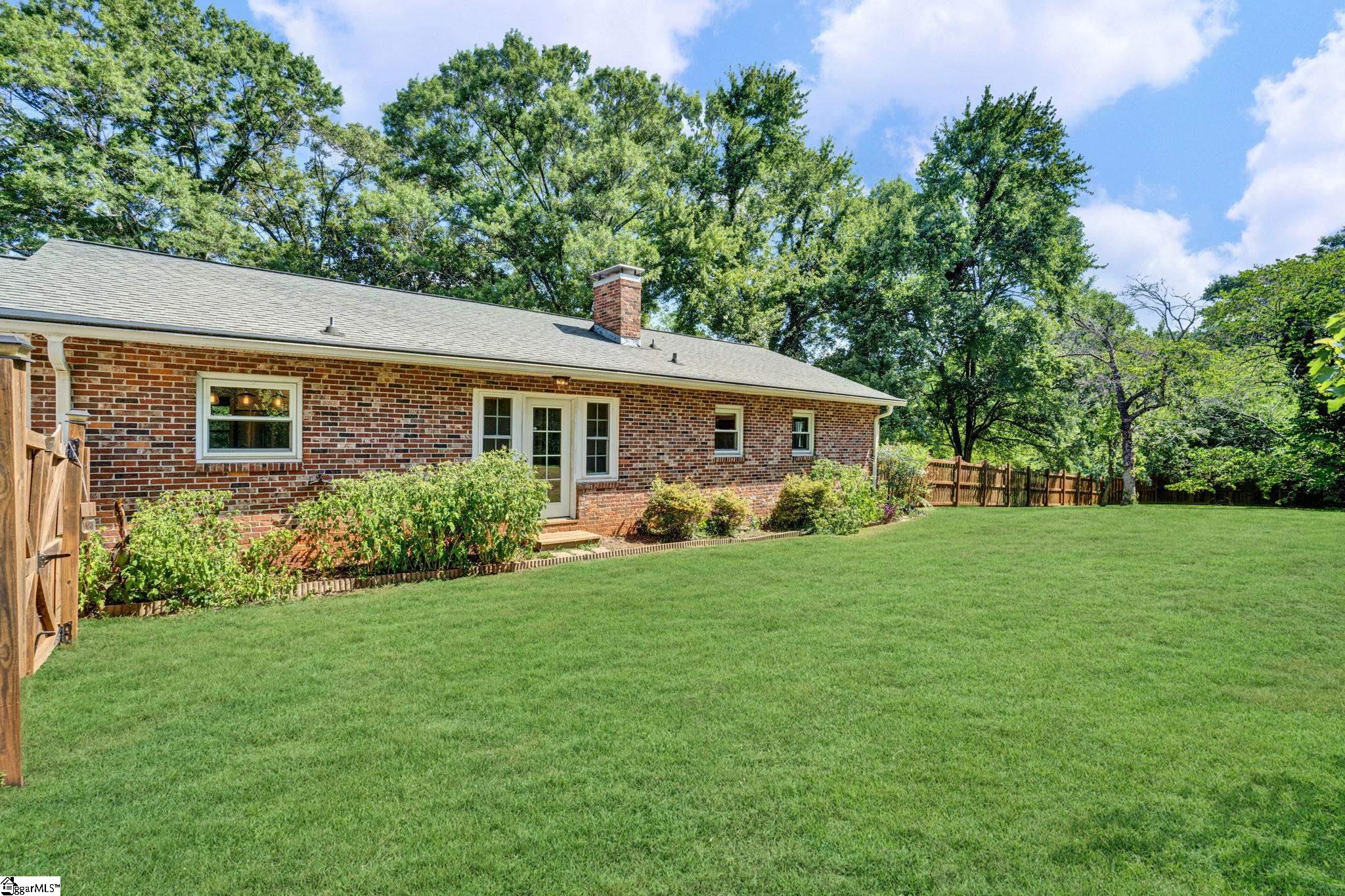 411 New Perry Road Greenville, SC 29617