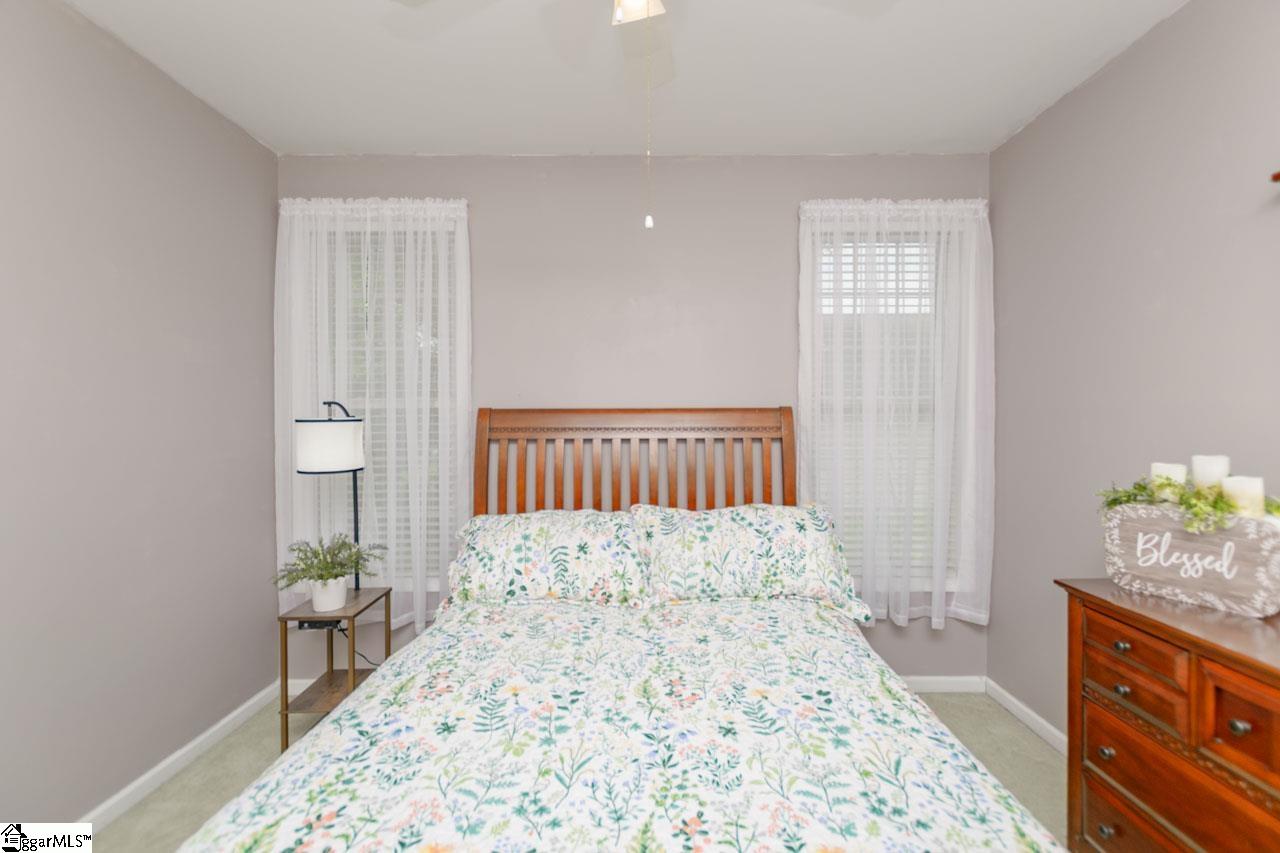 131 Lauren Wood Circle Taylors, SC 29687