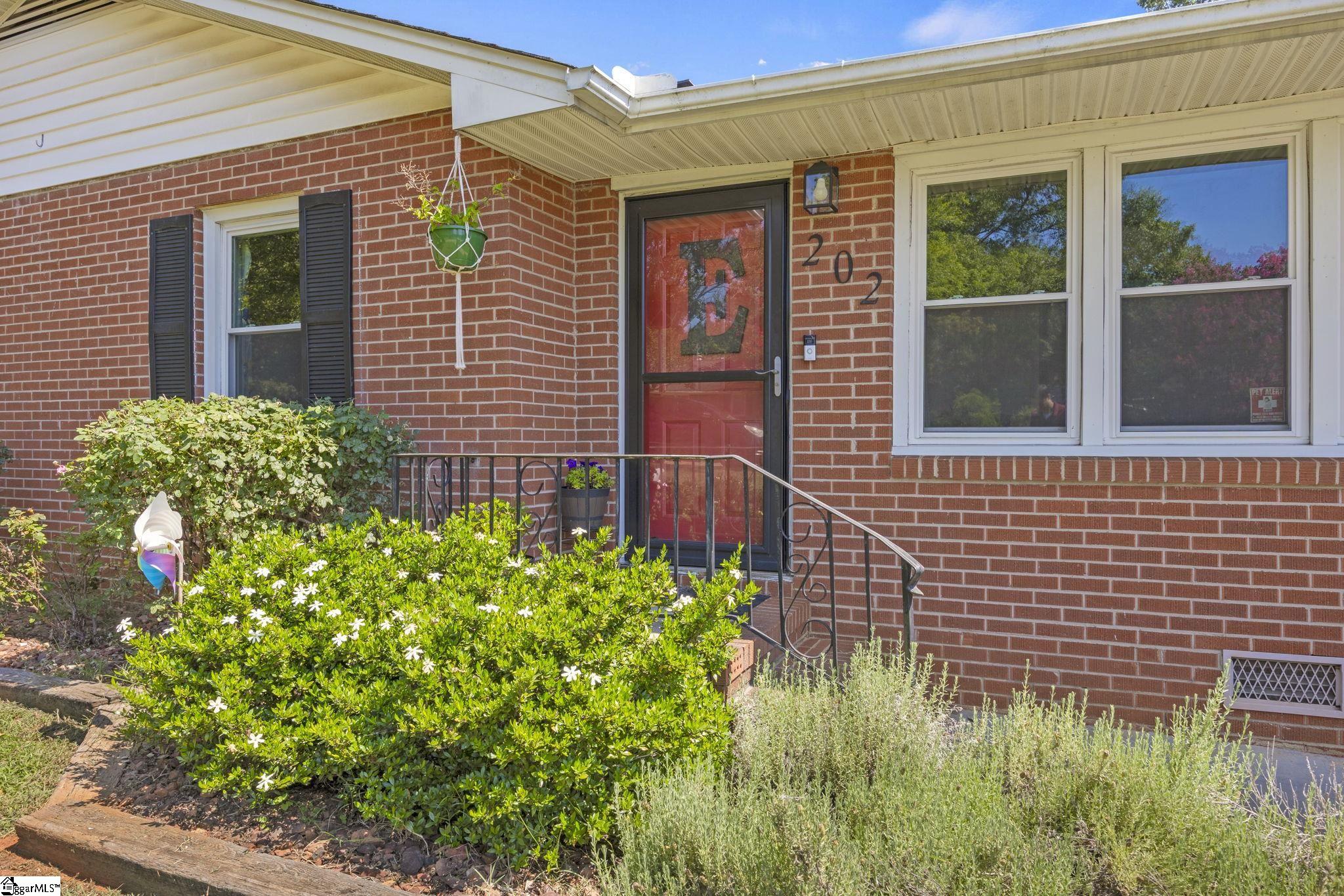 202 Chestnut Boulevard Anderson, SC 29625-1838