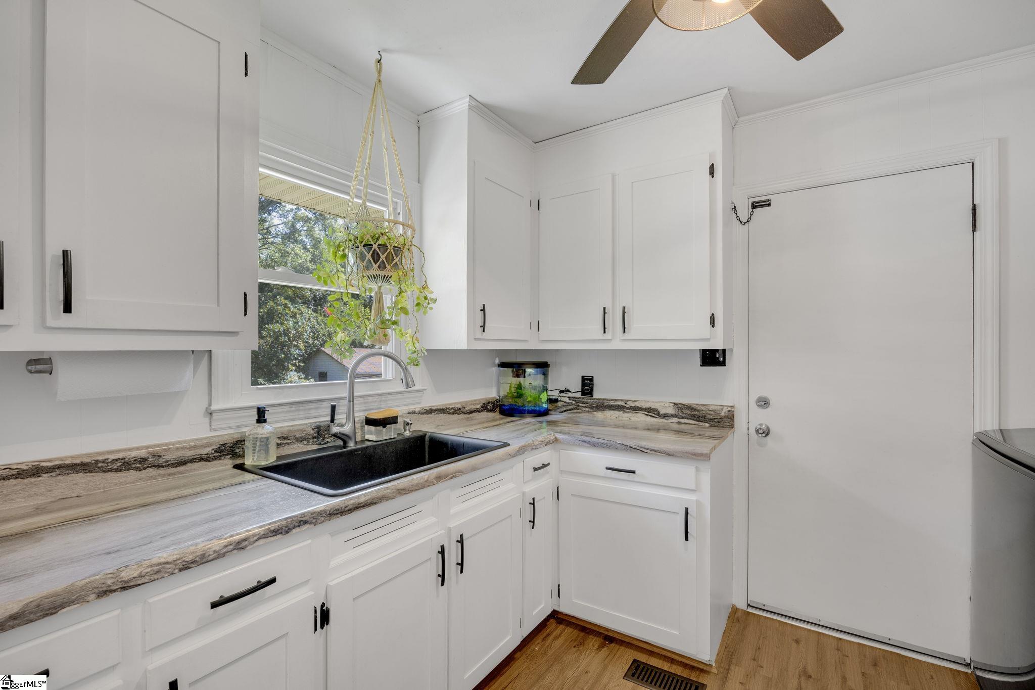 202 Chestnut Boulevard Anderson, SC 29625-1838