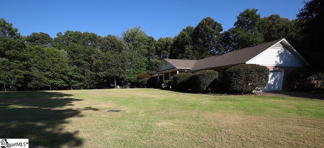 200 Pine Wood Drive Greenville, SC 29607