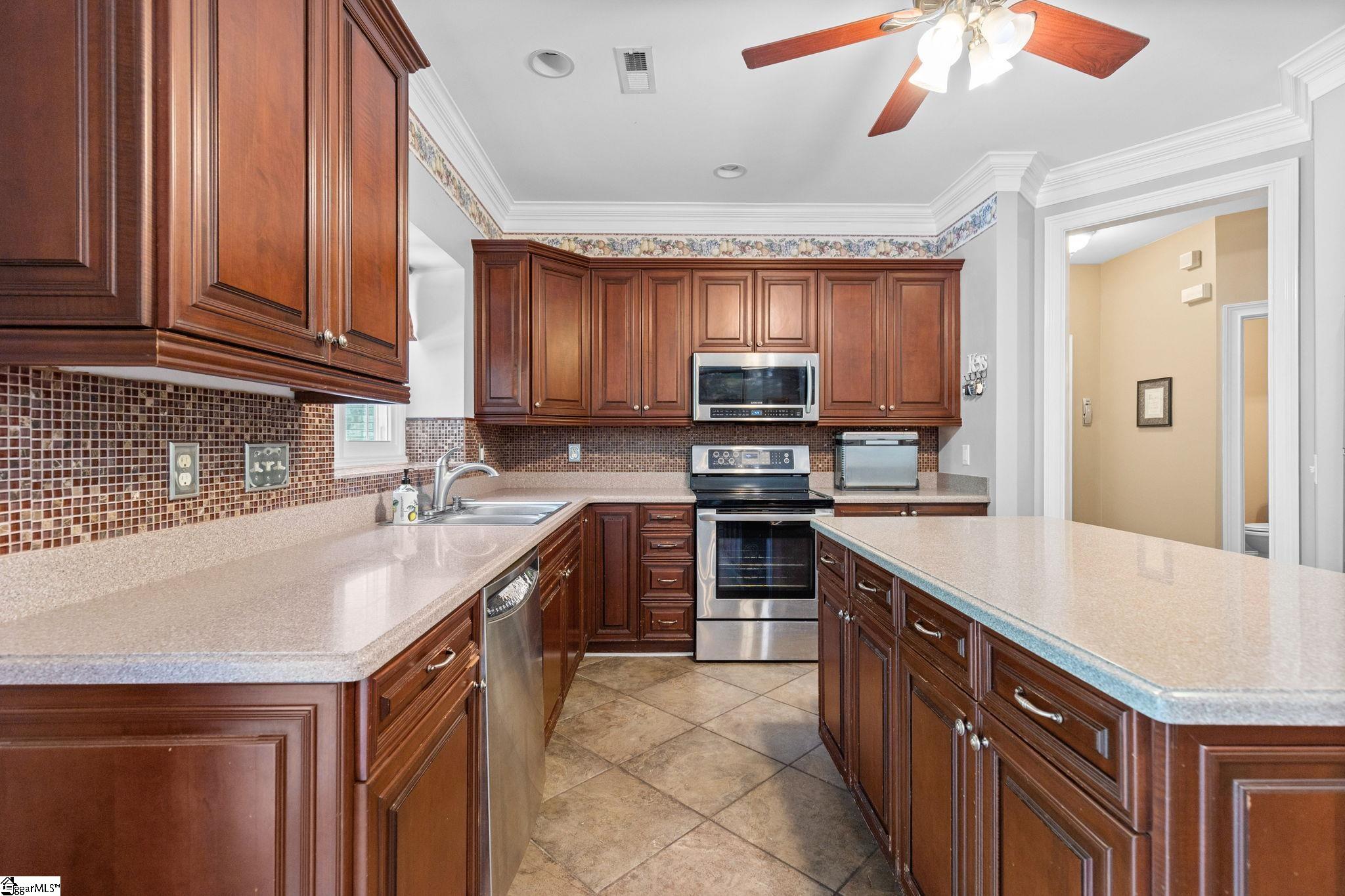 703 Garnett Way Simpsonville, SC 29680