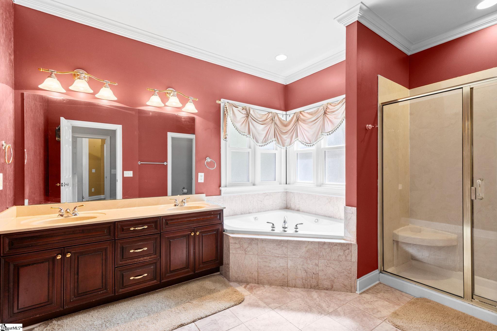 703 Garnett Way Simpsonville, SC 29680