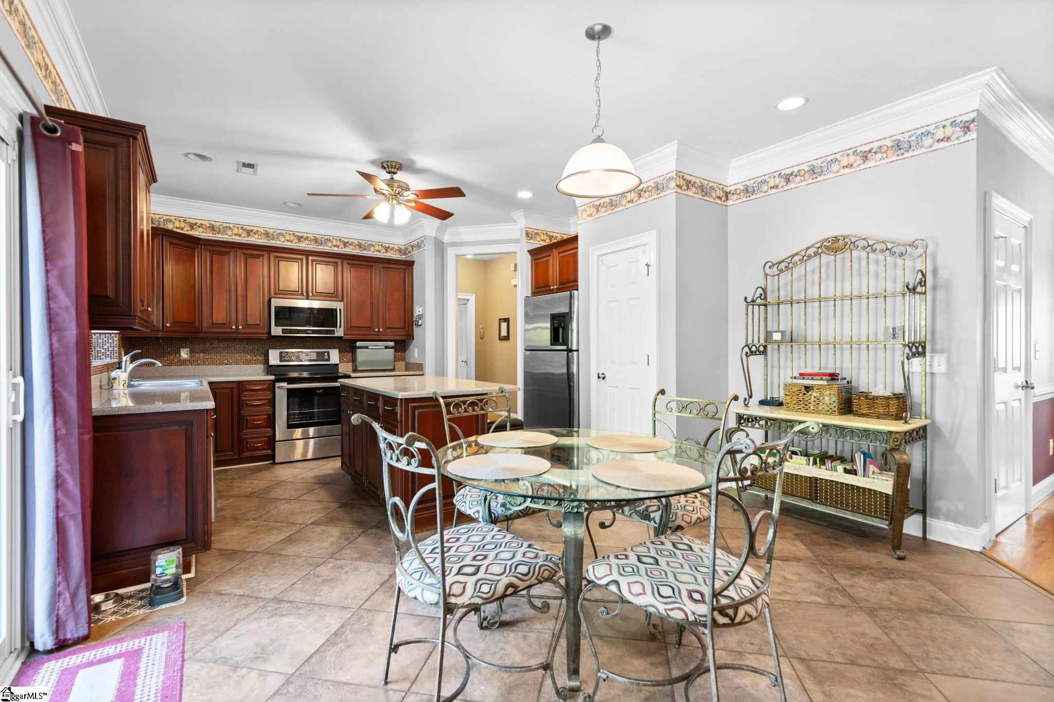 703 Garnett Way Simpsonville, SC 29680