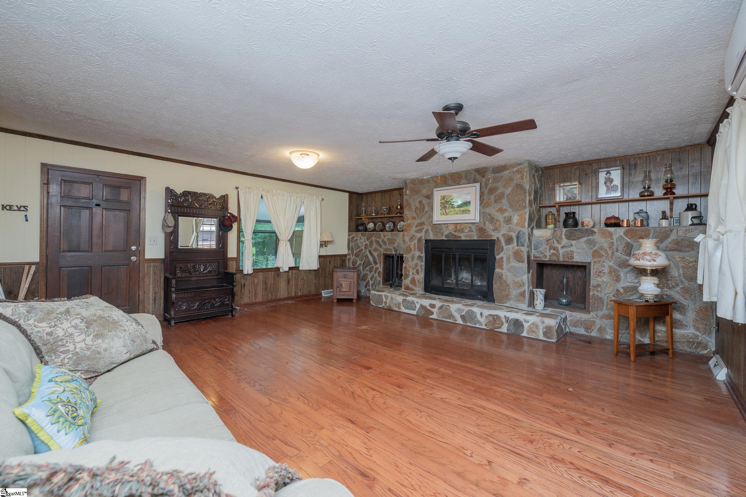 116 Sycamore Drive Marietta, SC 29661