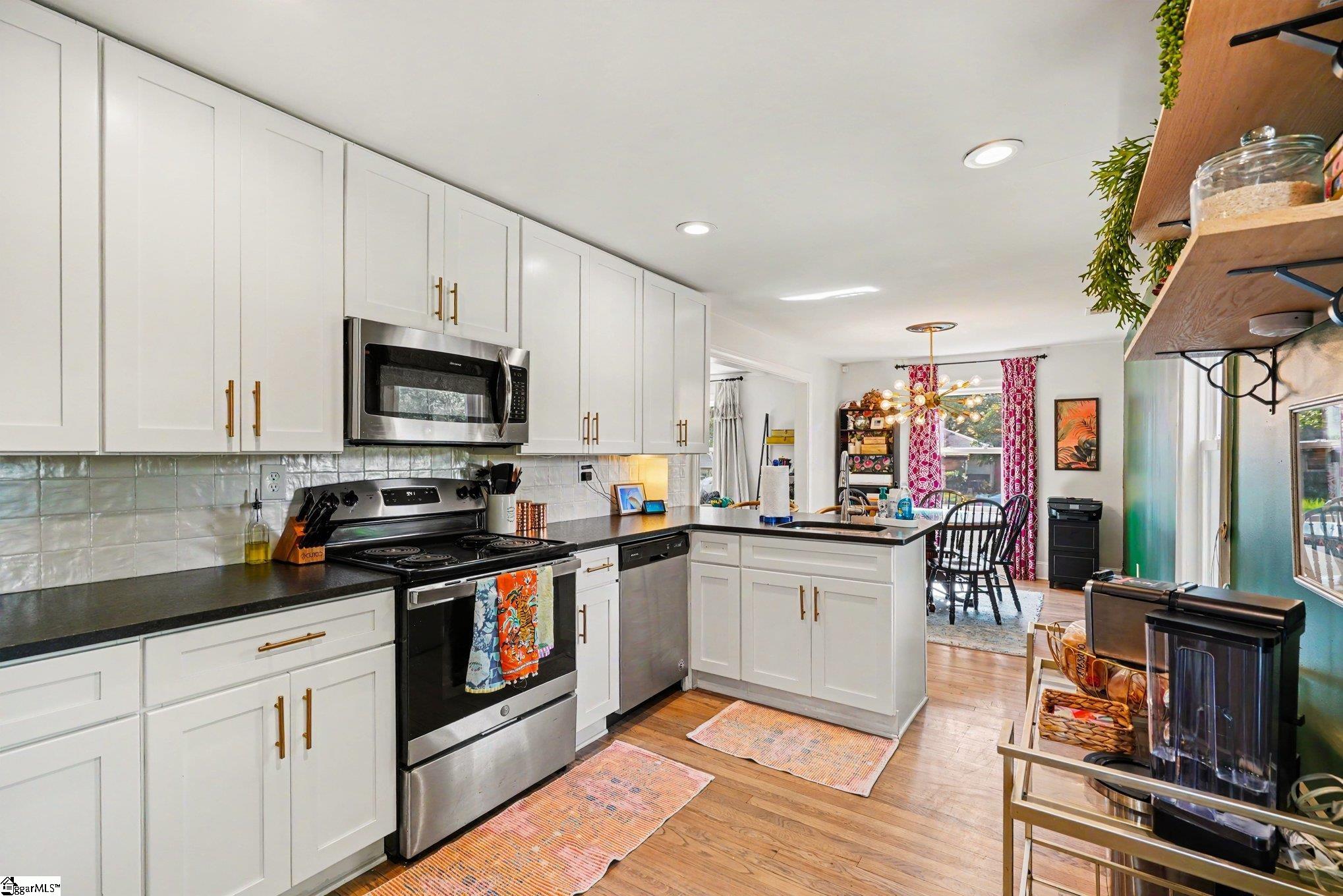 103 Sutton Drive Taylors, SC 29687