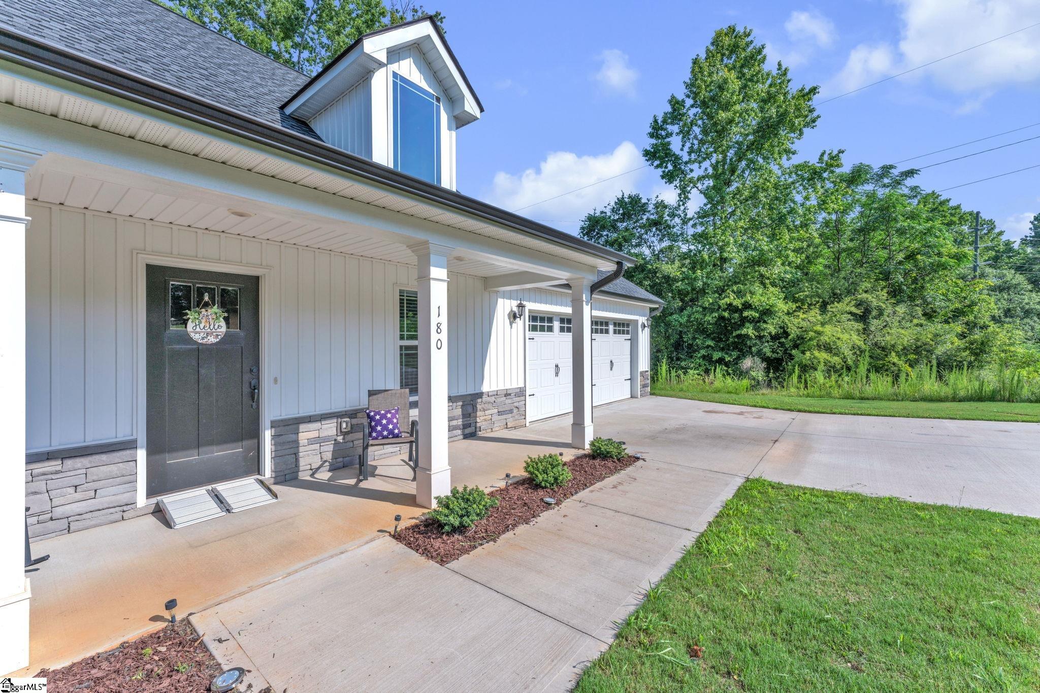 180 Hunter Drive Belton, SC 29627