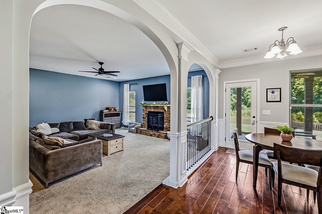 309 Chasemont Lane Simpsonville, SC 29680