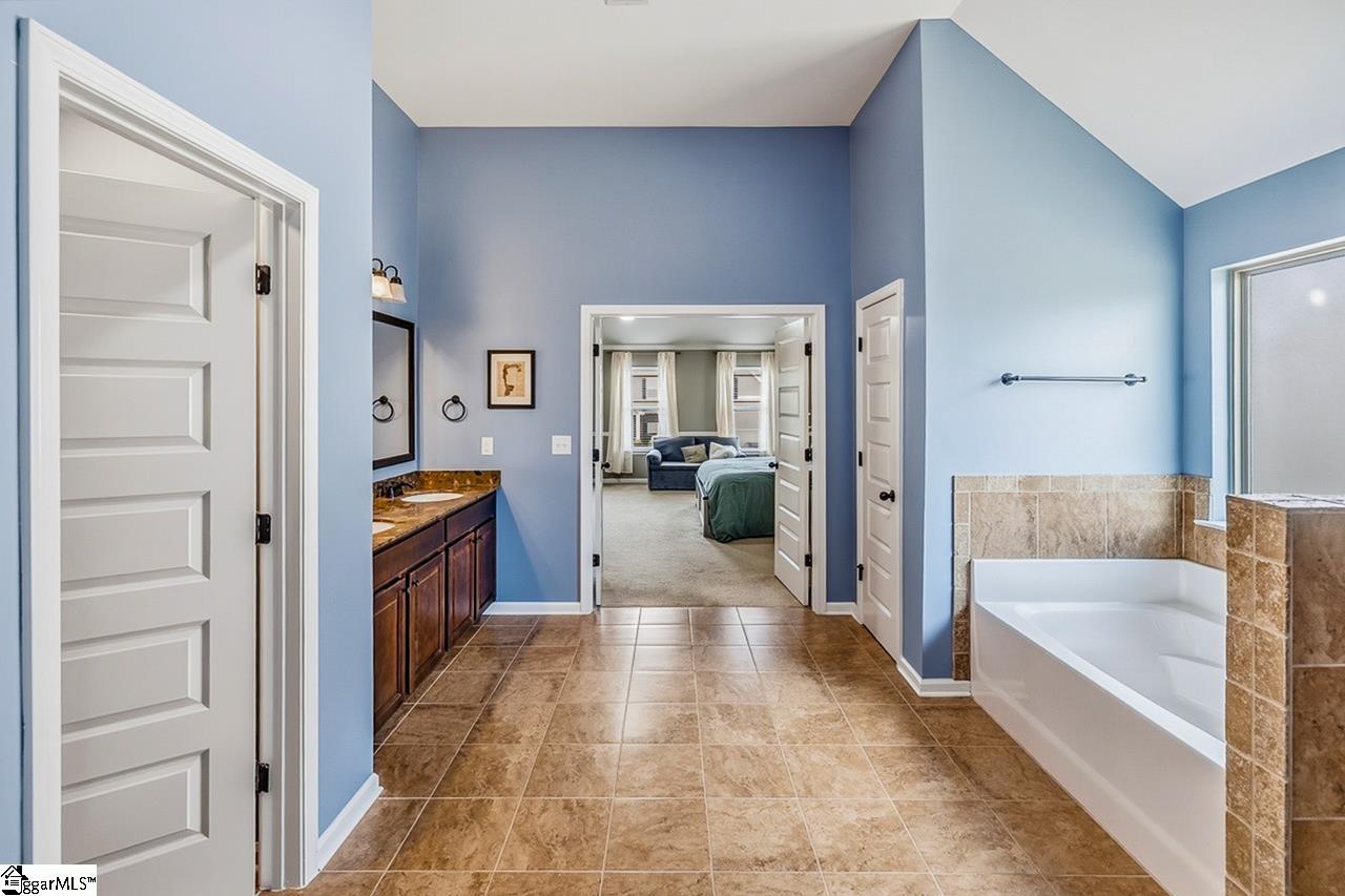 309 Chasemont Lane Simpsonville, SC 29680