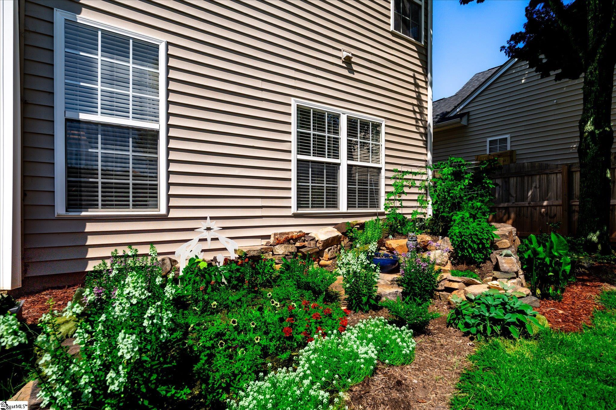 2 Hartline Court Greenville, SC 29605