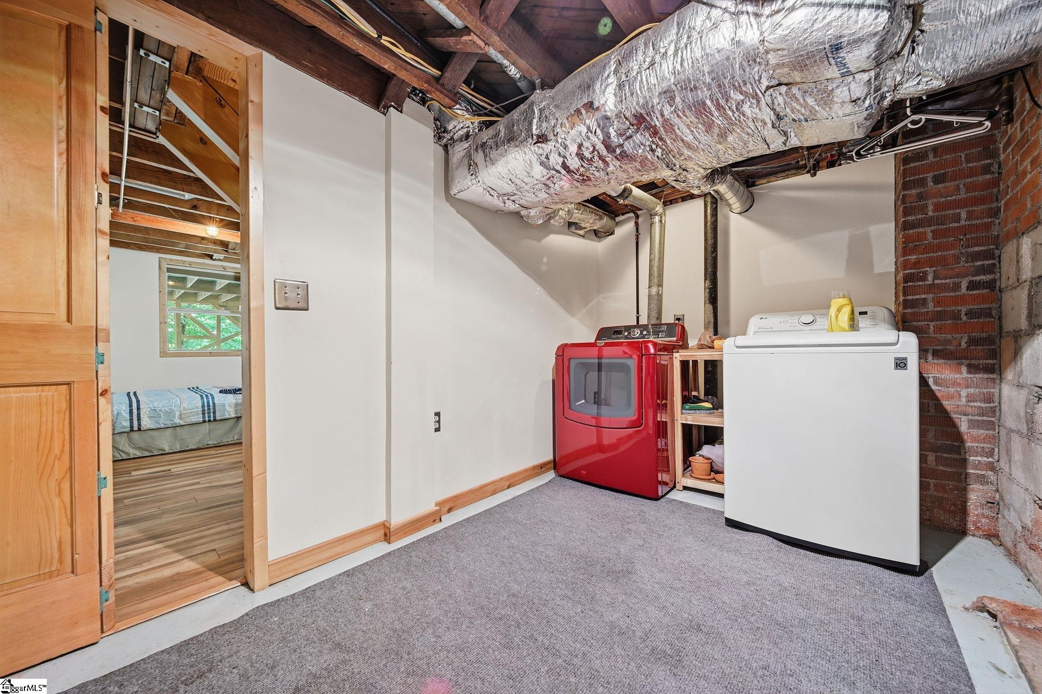 108 Hawthorne Lane Greenville, SC 29605